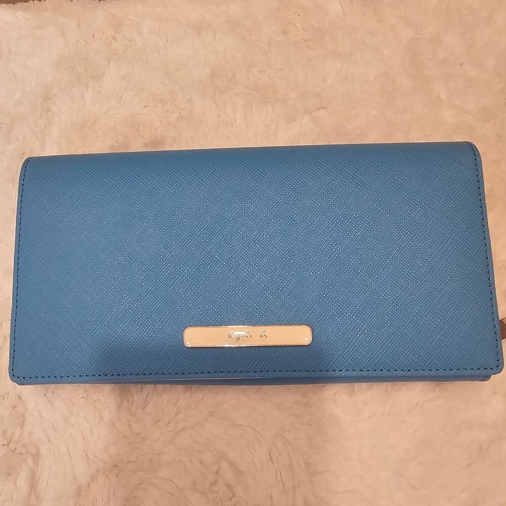 NWOT Agnes B. Voyage Classic Wallet